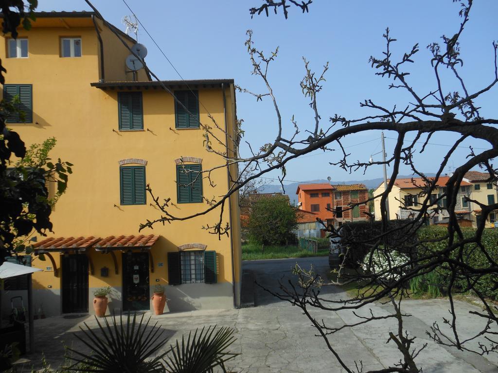 B&B La Corte Capannori Bagian luar foto