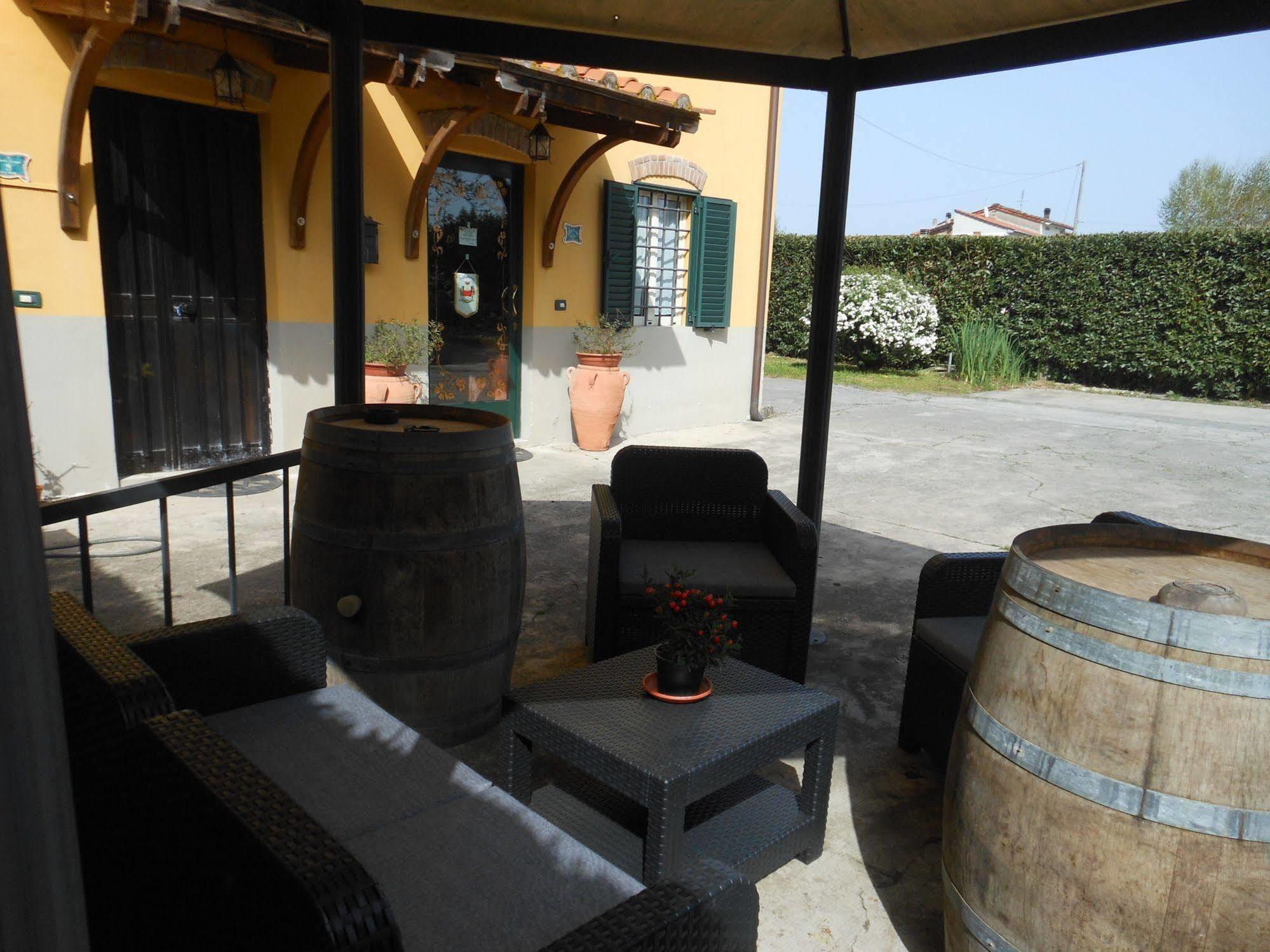 B&B La Corte Capannori Bagian luar foto